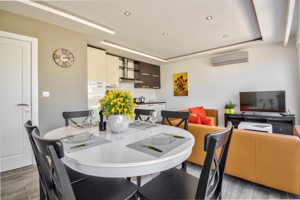 Valletta Luxe 3-Bedroom Duplex Penthouse With Sea View Terrace And Jacuzzi Экстерьер фото